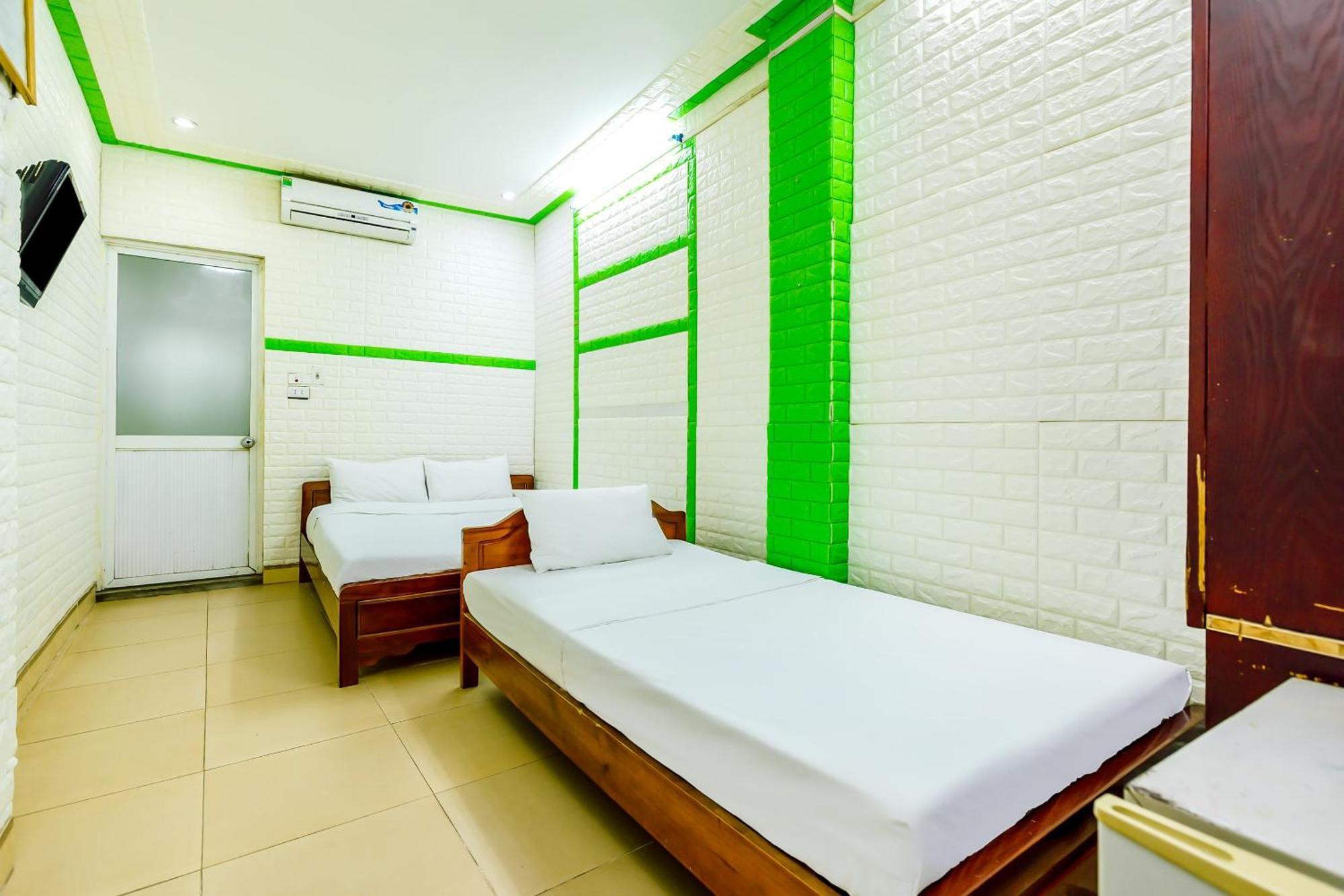 Oyo 604 Queen Hotel Spot-On Hanoi Eksteriør billede