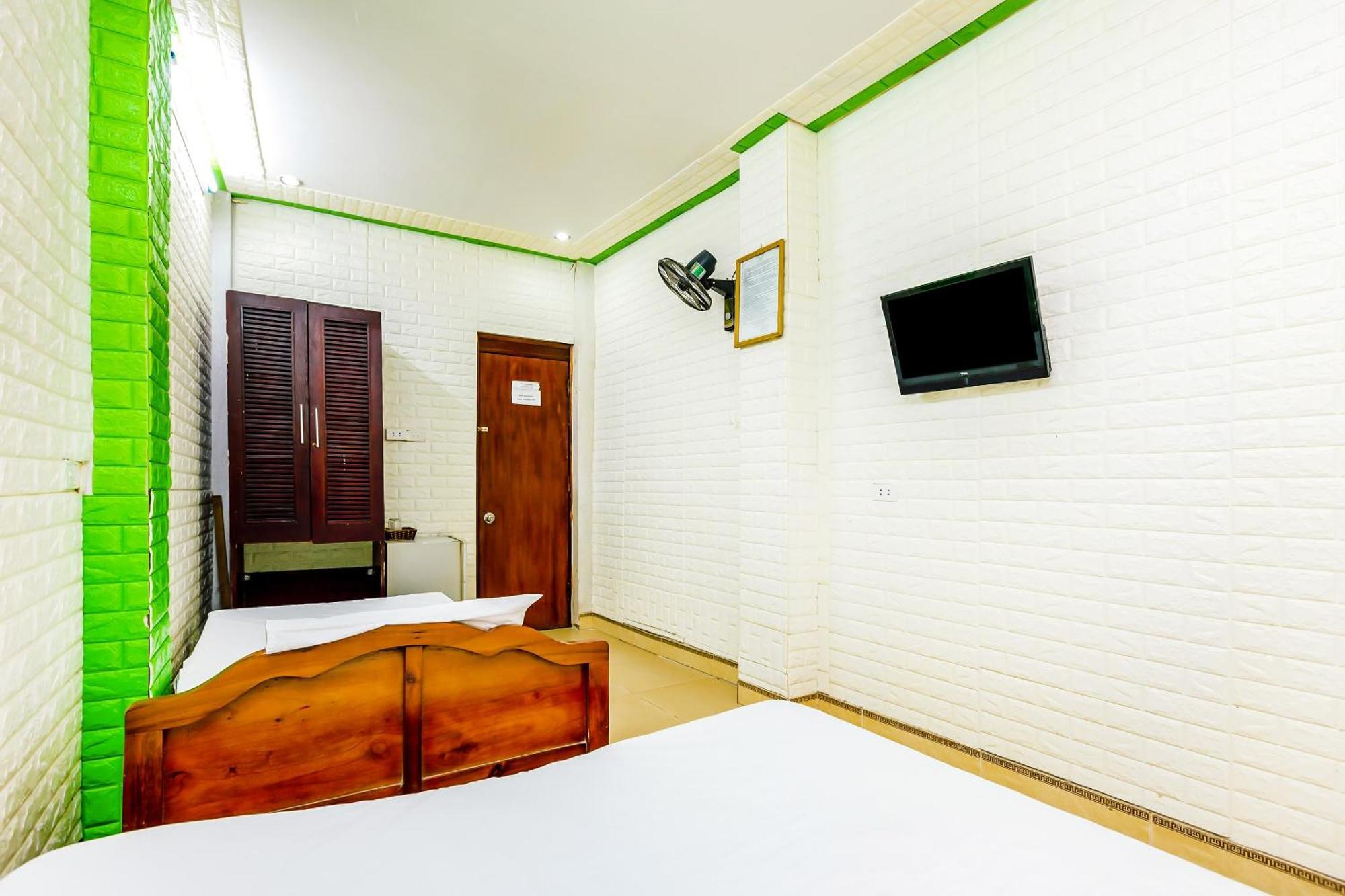 Oyo 604 Queen Hotel Spot-On Hanoi Eksteriør billede