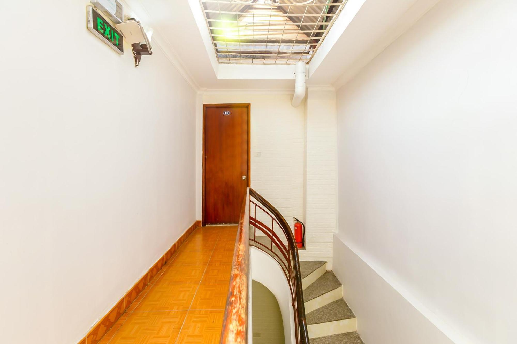 Oyo 604 Queen Hotel Spot-On Hanoi Eksteriør billede
