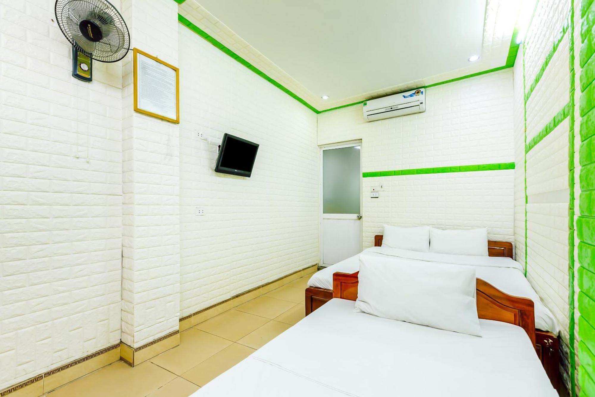 Oyo 604 Queen Hotel Spot-On Hanoi Eksteriør billede