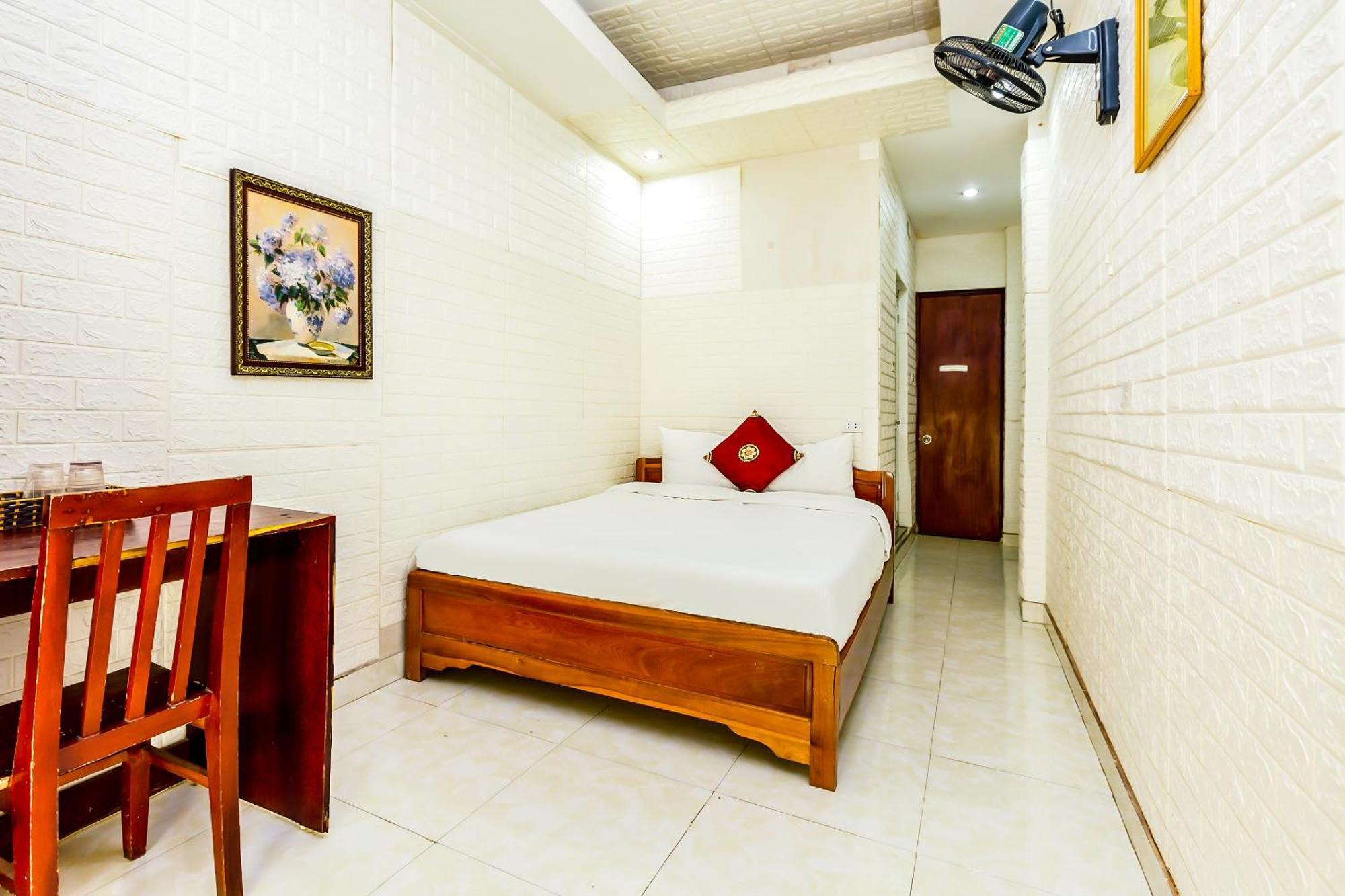Oyo 604 Queen Hotel Spot-On Hanoi Eksteriør billede